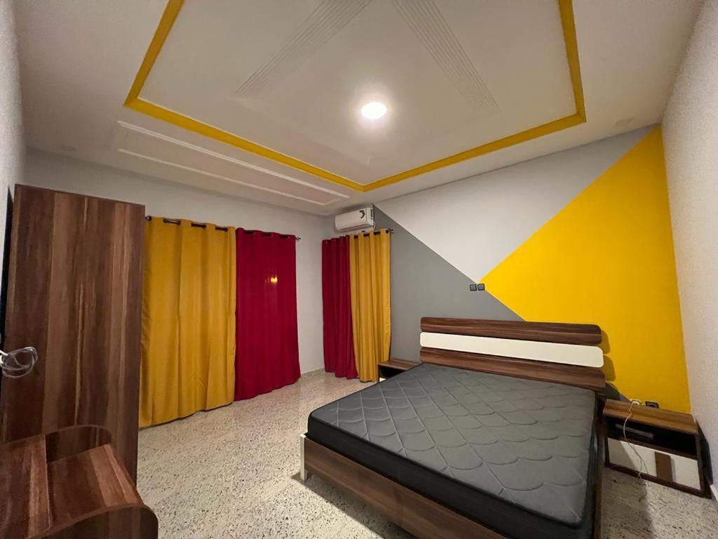 Smb-Gn Residence Lambandji - Electricite Et Wifi H24 Konakry Zewnętrze zdjęcie