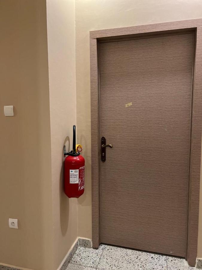 Smb-Gn Residence Lambandji - Electricite Et Wifi H24 Konakry Zewnętrze zdjęcie
