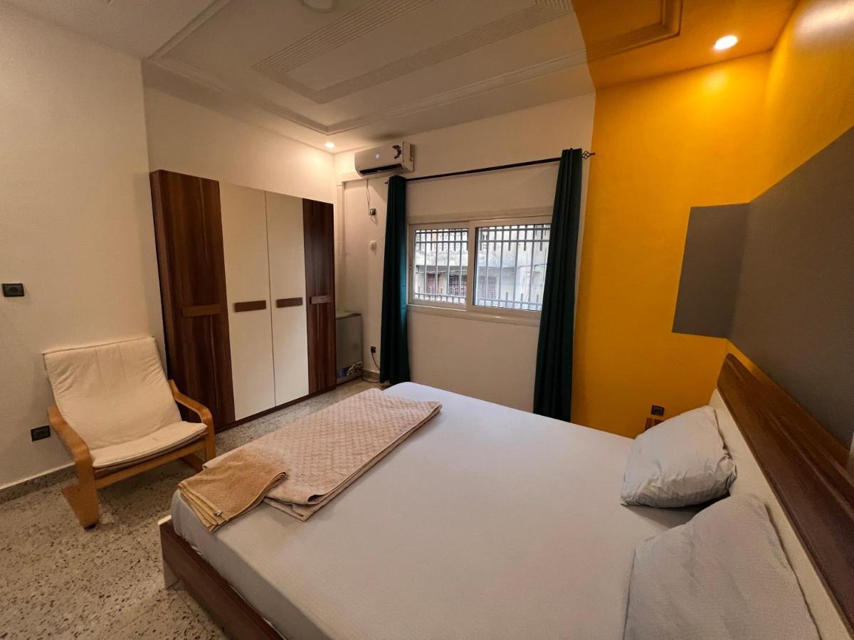 Smb-Gn Residence Lambandji - Electricite Et Wifi H24 Konakry Zewnętrze zdjęcie